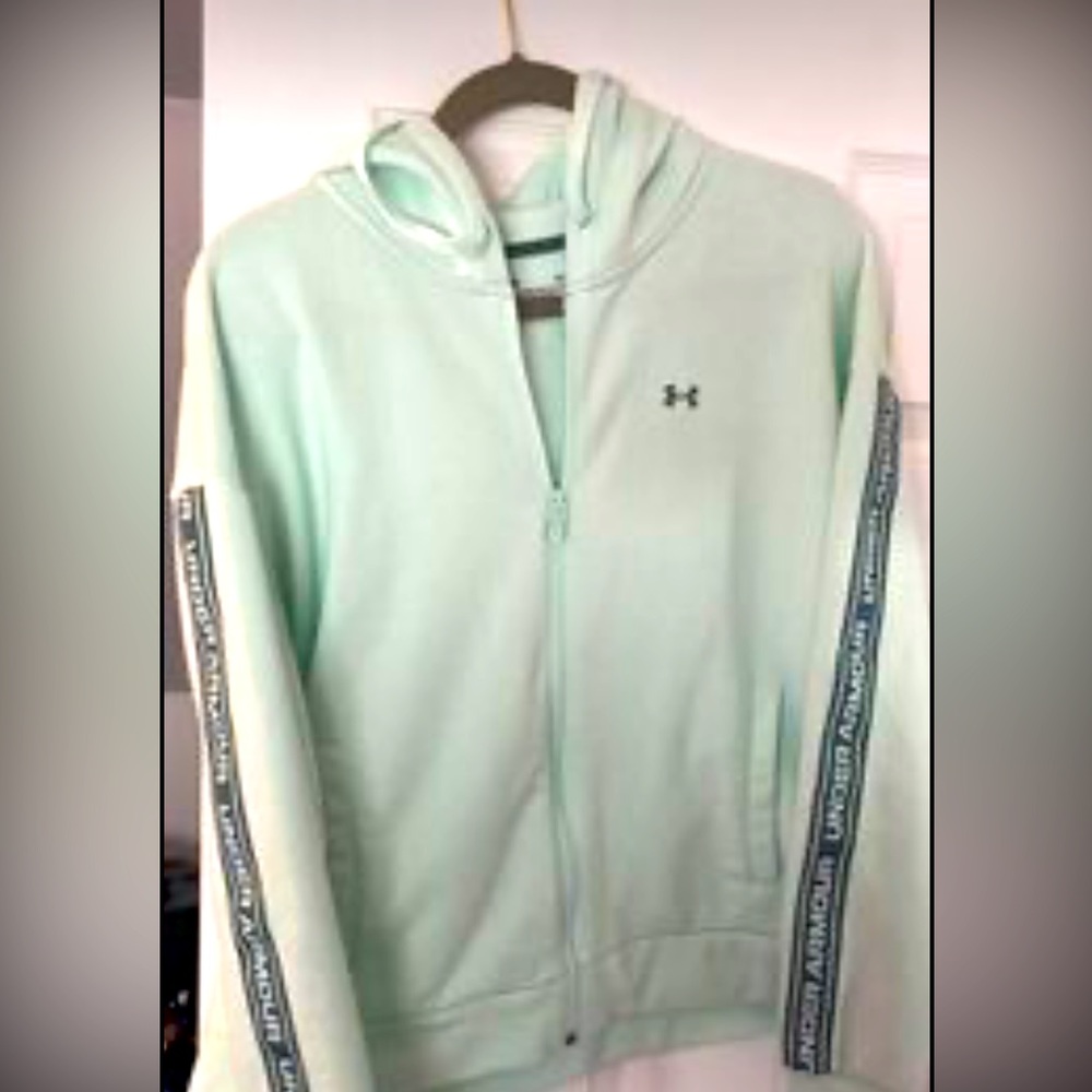 Under Armour XL Zip Up Hoodie